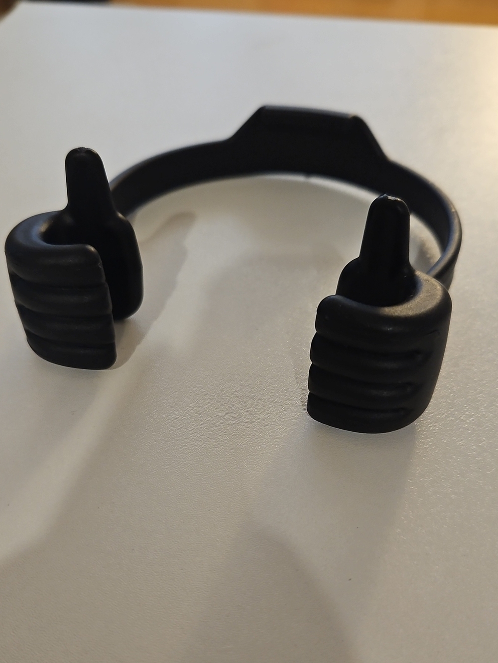 !! FREE Thumbs Up Phone Holder